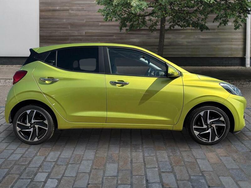 Hyundai I10 1.0 Premium Hatchback Euro 6 Ss MD25BSY Green #2