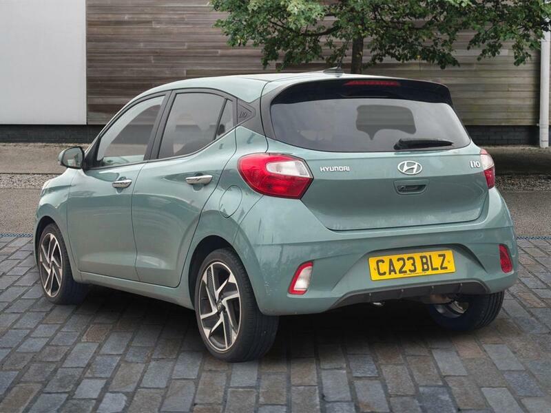 Hyundai I10 1.0 Premium Hatchback Euro 6 Ss CA23BLZ Green #3