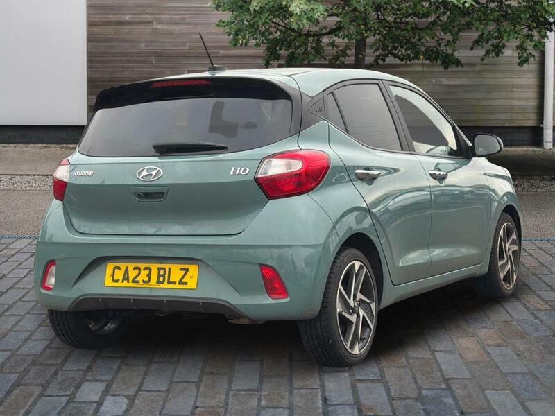 Hyundai I10 1.0 Premium Hatchback Euro 6 Ss CA23BLZ Green #5