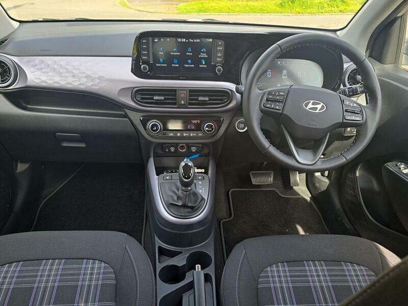 Hyundai I10 1.2 Premium Hatchback Euro 6 Ss CN26ZLK Grey #3