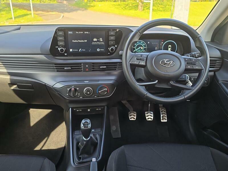 Hyundai Bayon 1.0 T-gdi Mhev Se Connect Suv Hybrid Ma PX23ZKA Black #3