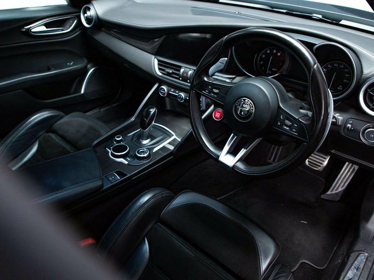 Alfa Romeo Giulia 2.9 V6 Bi-turbo Quadrifoglio Saloon Aut MA55ALF Black #3