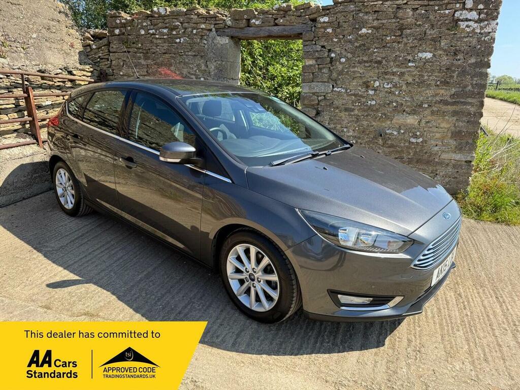 Ford Focus Hatchback 1.0T Ecoboost Titanium Euro 6 Ss Grey