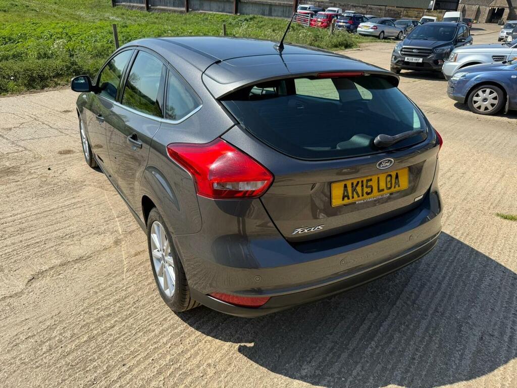 Ford Focus Hatchback 1.0T Ecoboost Titanium Euro 6 Ss Grey #4