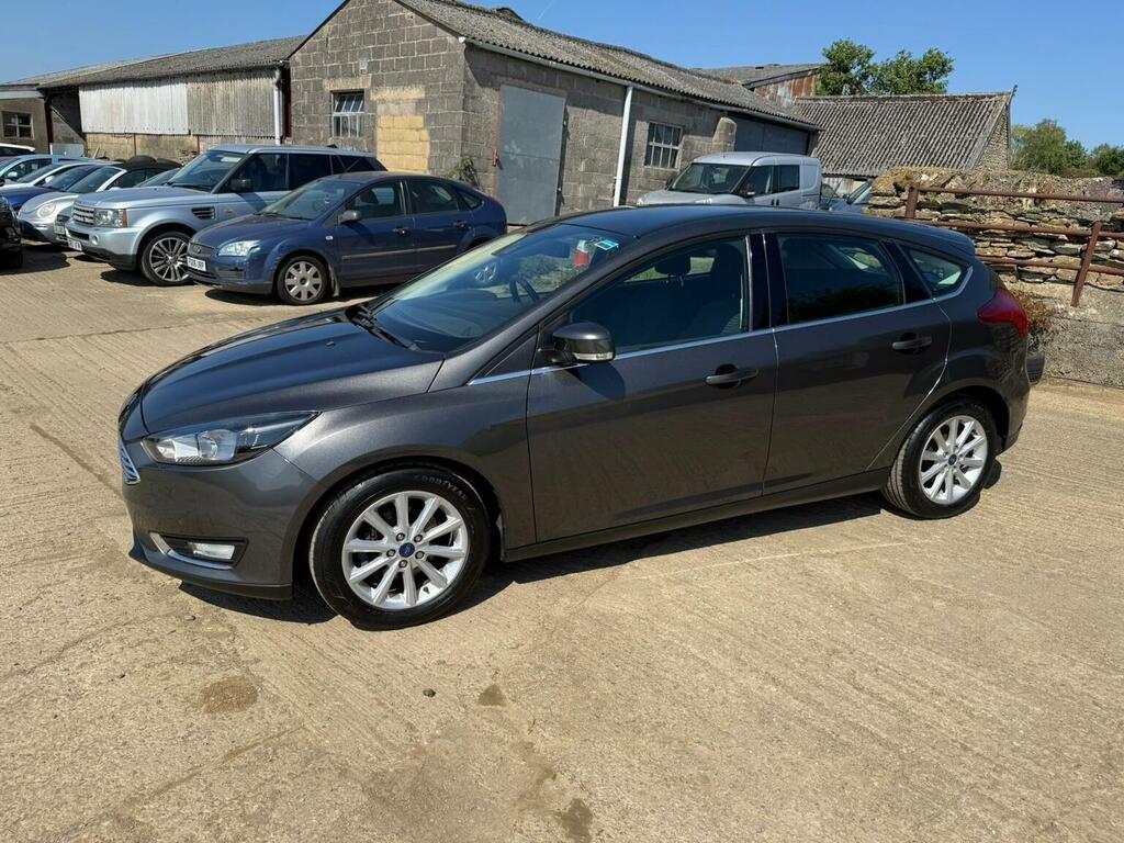Ford Focus Hatchback 1.0T Ecoboost Titanium Euro 6 Ss Grey #3