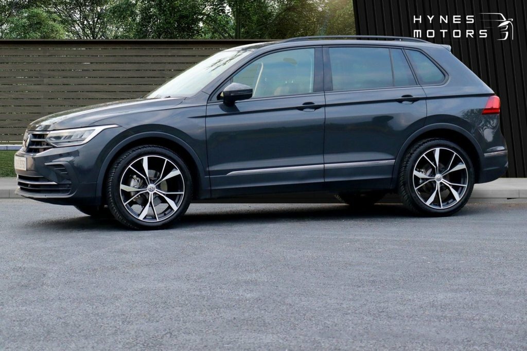 Volkswagen Tiguan 2L Life FL71PYU Grey #6