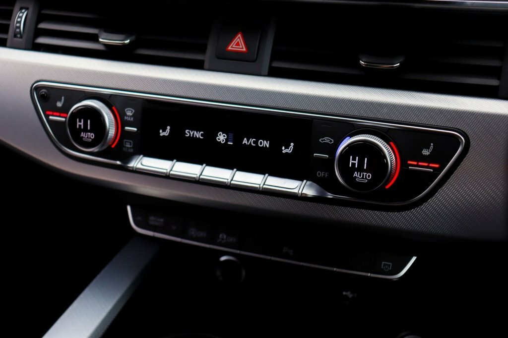 Audi A4 2L Sport Edition EY71XGF Blue #6