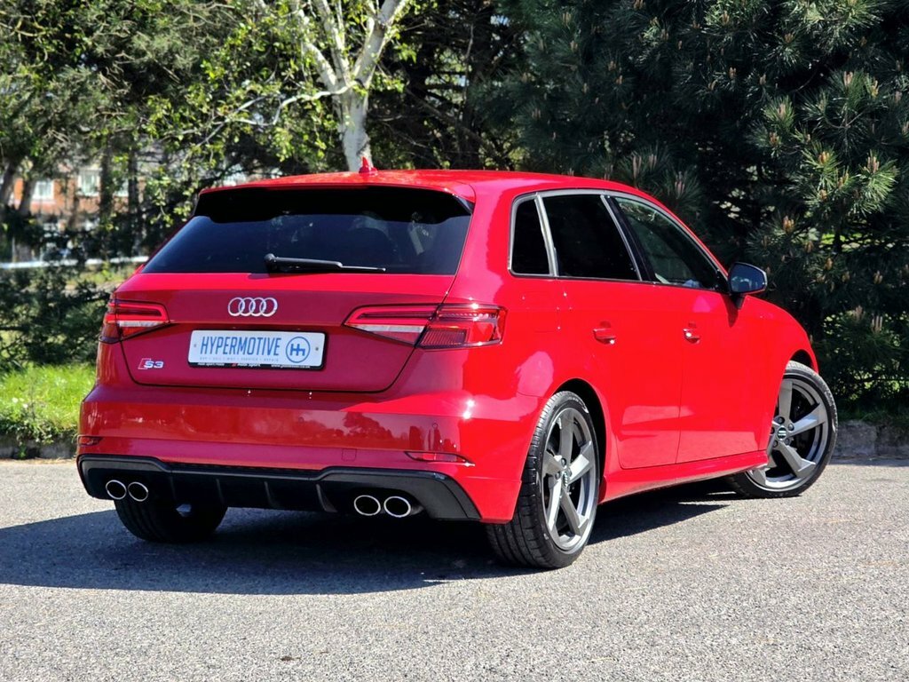 Audi S3 2L Black Edition Red #3