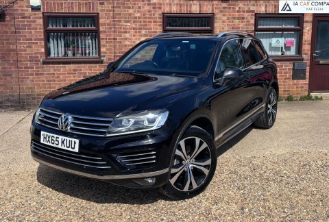 Volkswagen Touareg 3.0 Touareg V6 HX65KUU Black #3