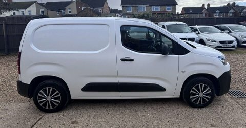 Citroen Berlingo 1.5 Berlingo 650 YR69WCD White #2