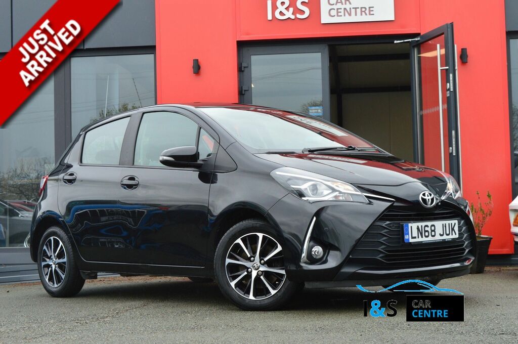 Toyota Yaris Vvt-i Icon Tech Hatchback Black