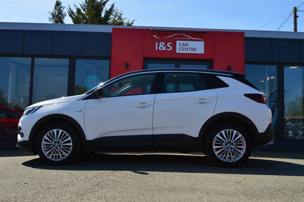Vauxhall Grandland X Turbo D Blueinjection Sport White #5