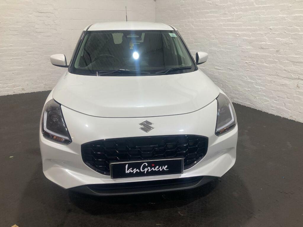 Suzuki Swift 1.2 Mild Hybrid Motion SL24CVG White #4