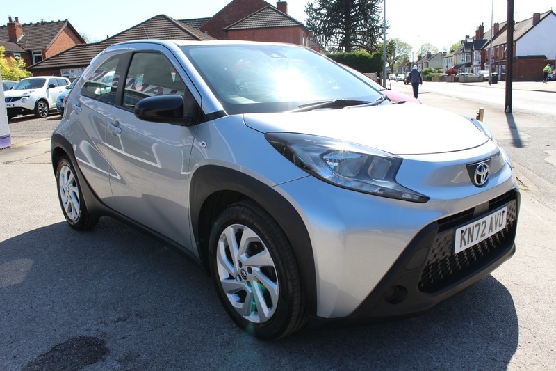 Toyota Aygo X Vvt-i Pure KN72AVU Silver #4