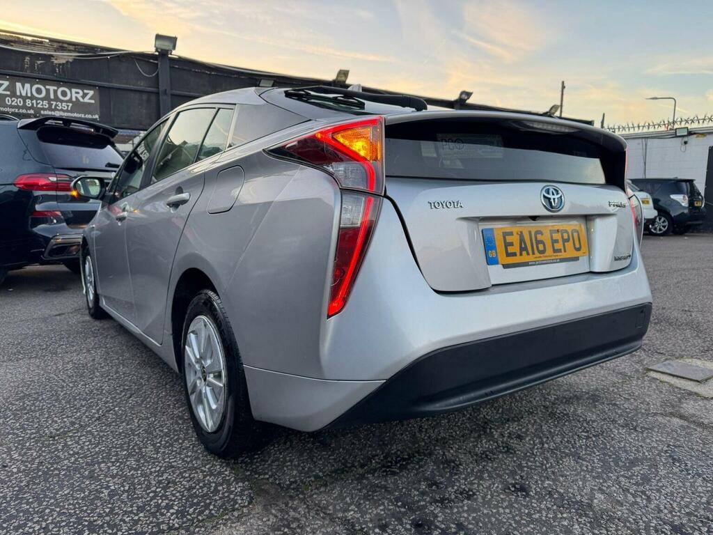 Toyota Prius Hatchback 1.8 Vvt-h Active Cvt Euro 6 Ss 2 EA16EPO Silver #6