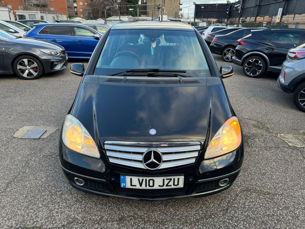 Mercedes-Benz A Class Hatchback 2.0 A180 Cdi Avantgarde Se Cvt 2010 Black #3