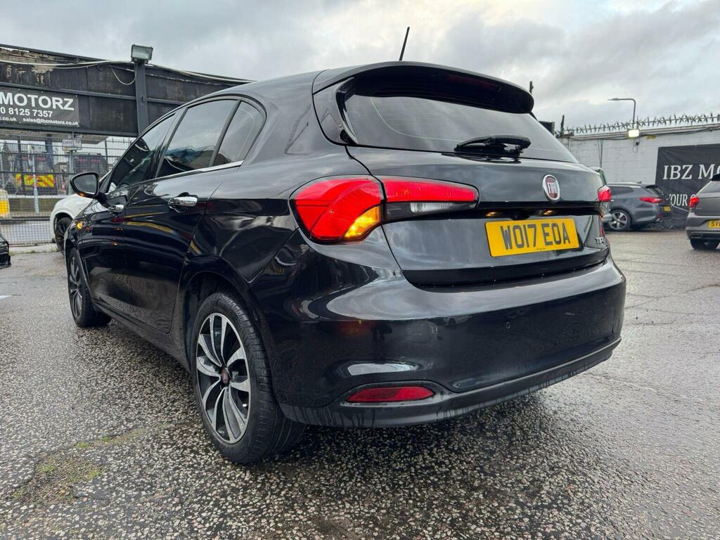 Fiat Tipo Hatchback 1.3 Multijetii Lounge Euro 6 Ss Black #6