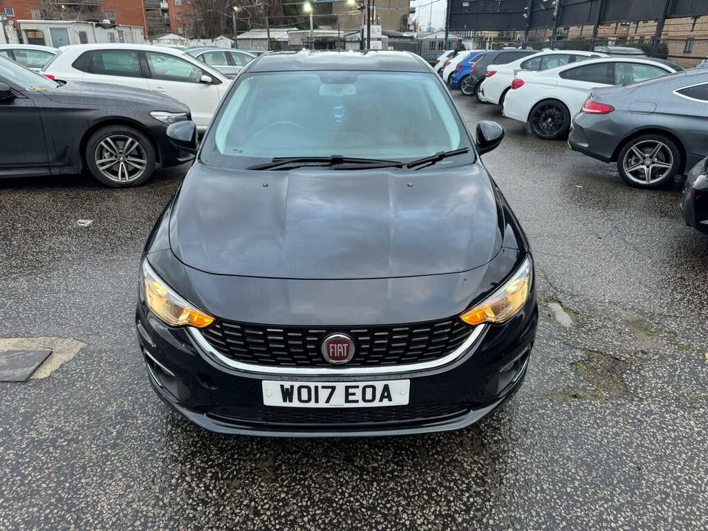 Fiat Tipo Hatchback 1.3 Multijetii Lounge Euro 6 Ss Black #3