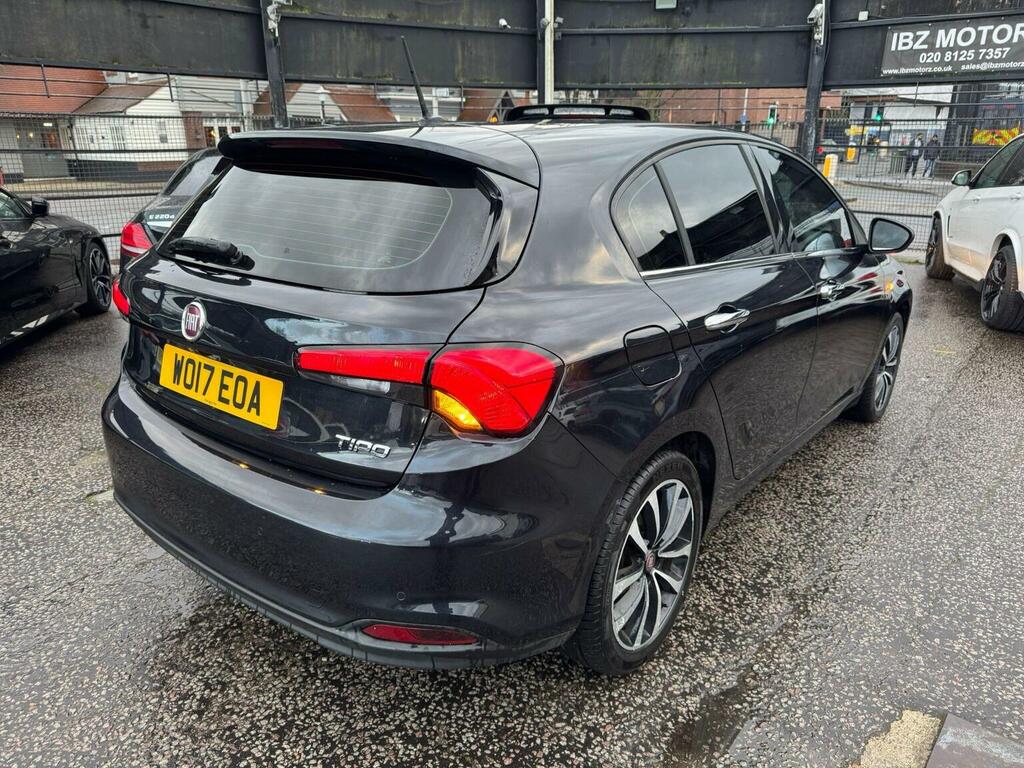 Fiat Tipo Hatchback 1.3 Multijetii Lounge Euro 6 Ss Black #5