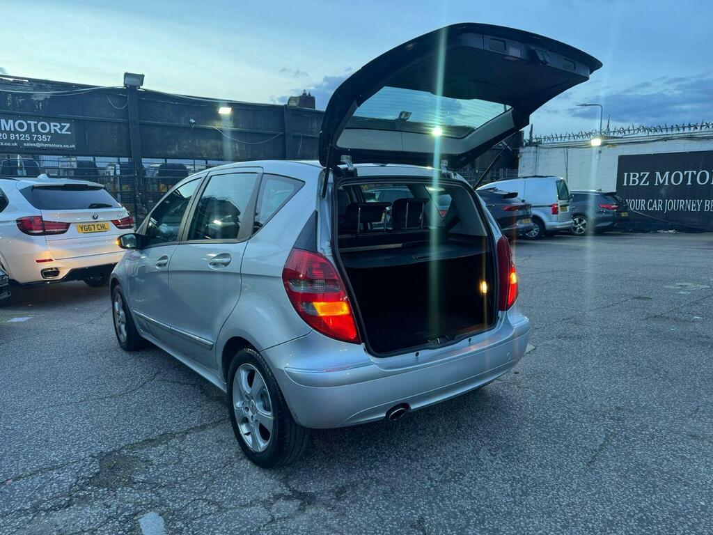 Mercedes-Benz A Class Hatchback 1.5 A150 Avantgarde Se 200656 Silver #5