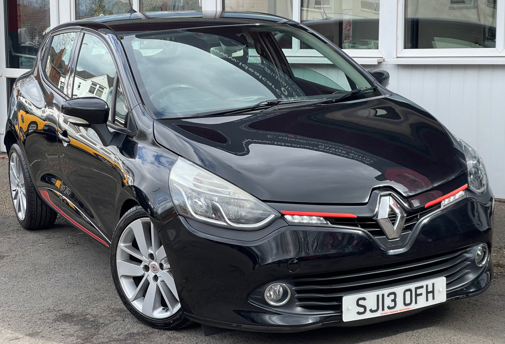 Renault Clio 0.9 Tce Dynamique S Medianav Hatchback SJ13OFH Black #2