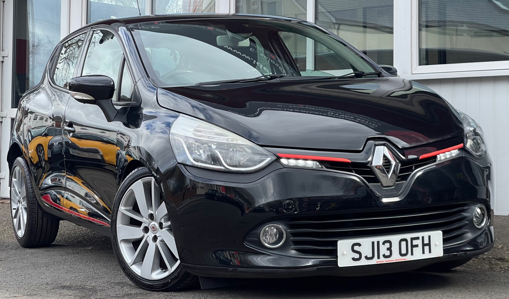 Renault Clio 0.9 Tce Dynamique S Medianav Hatchback Black