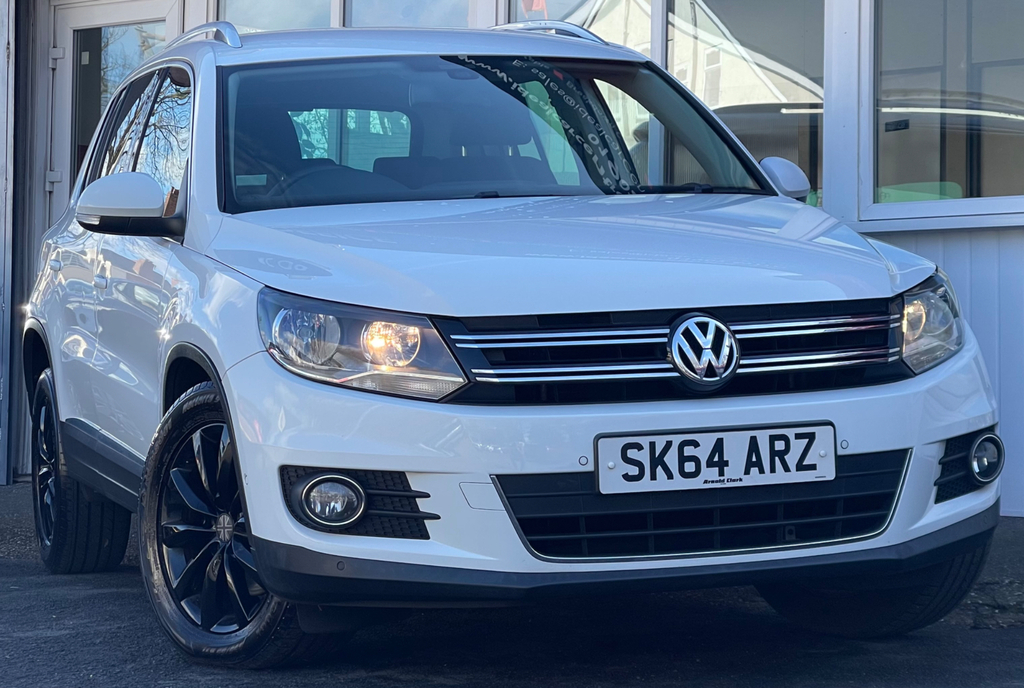 Volkswagen Tiguan 1.4 Tsi Bluemotion Tech Match Suv Manua White #2