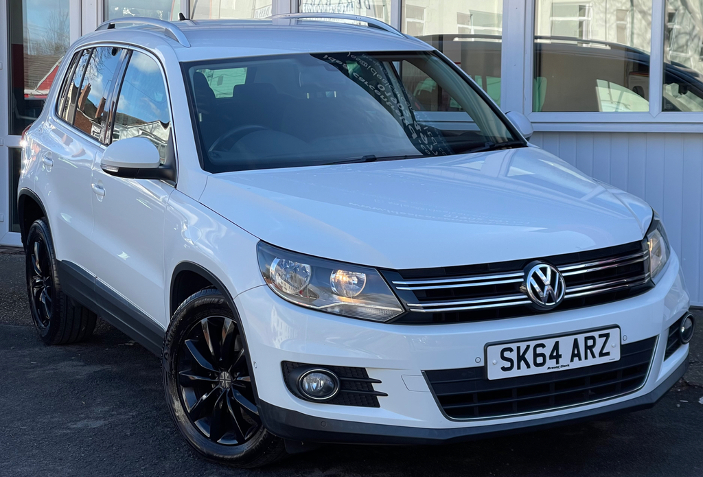 Volkswagen Tiguan 1.4 Tsi Bluemotion Tech Match Suv Manua White #3