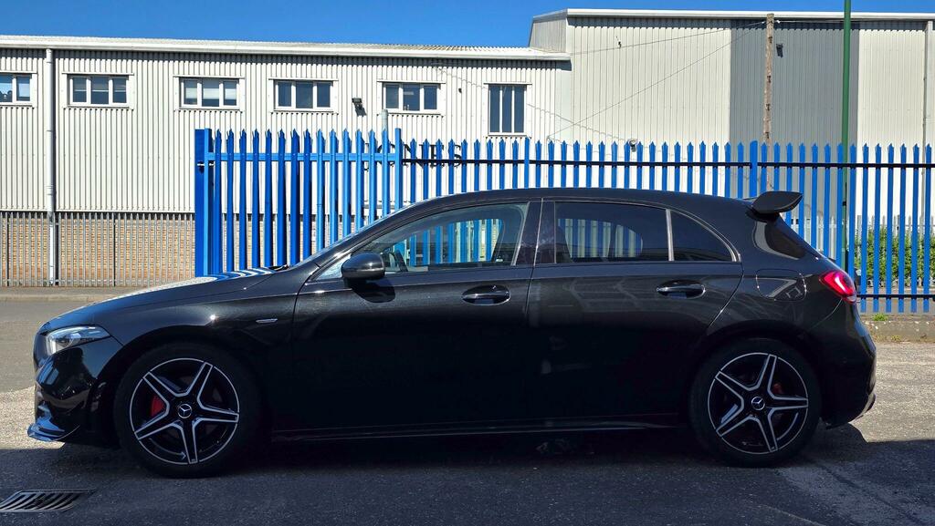 Mercedes-Benz A Class 1.3 A180 Amg Line Edition Executive 7G-dct Euro WD22NNP Black #4