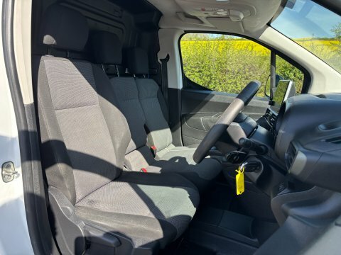 Citroen Berlingo 950 Enterprise XL SJ69XZN White #4