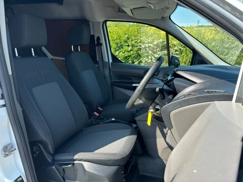 Ford Transit Connect 220 L1 Trend YR71JXL White #4