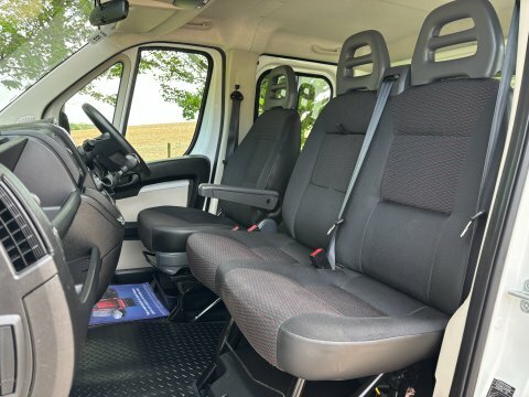 Peugeot Boxer 335 2.2 Hdi HX67HKN White #3