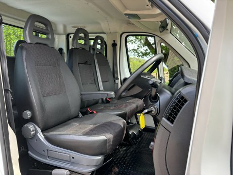 Peugeot Boxer 335 2.2 Hdi HX67HKN White #4