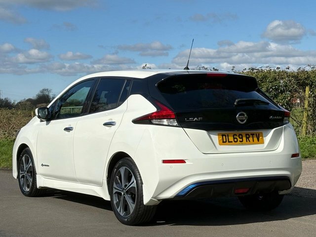 Nissan Leaf 2019 40Kwh N-connecta Hatchback DL69RTV White #6