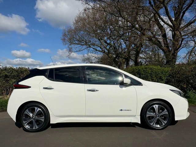Nissan Leaf 2019 40Kwh N-connecta Hatchback DL69RTV White #5