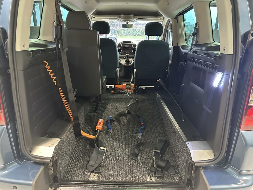 Citroen Berlingo Wheelchair Adapted With A Lower Floor And Ramp 1.6 Blue