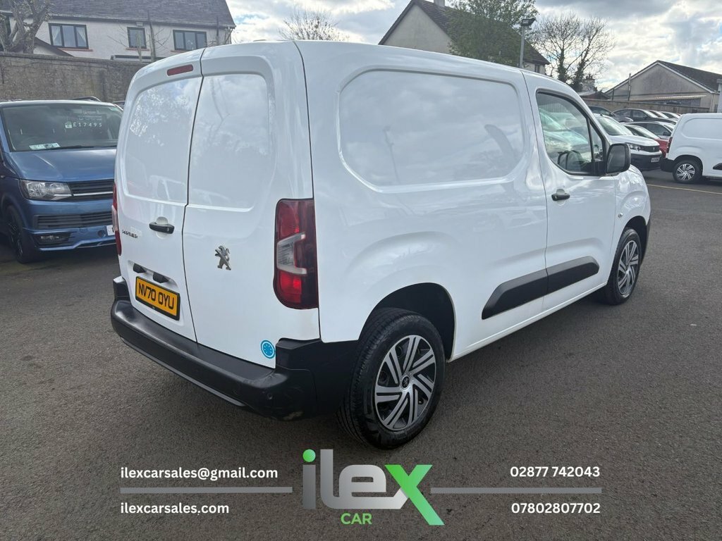 Peugeot Partner 1.5L Professional NV70OYU White #5