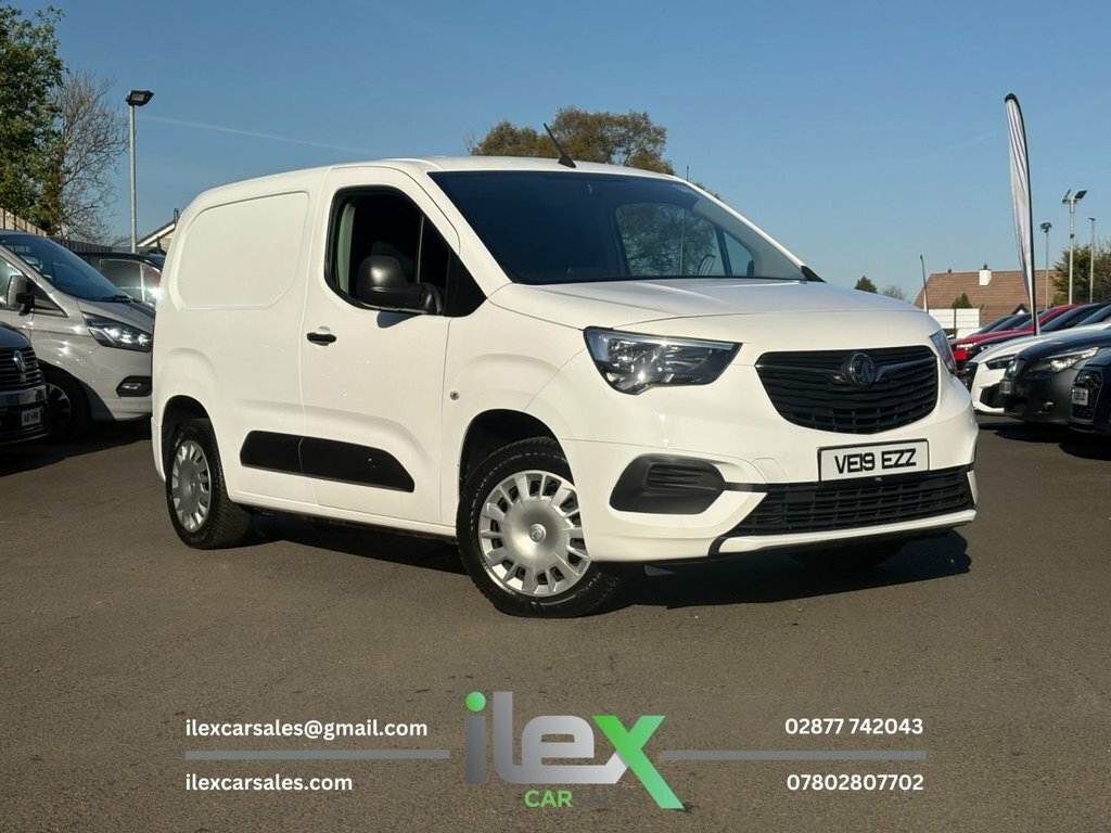 Vauxhall Combo 1.6L Sportive White