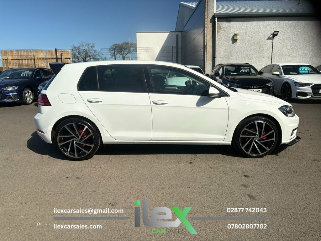 Volkswagen Golf 1.6L Match EK19VJN White #4