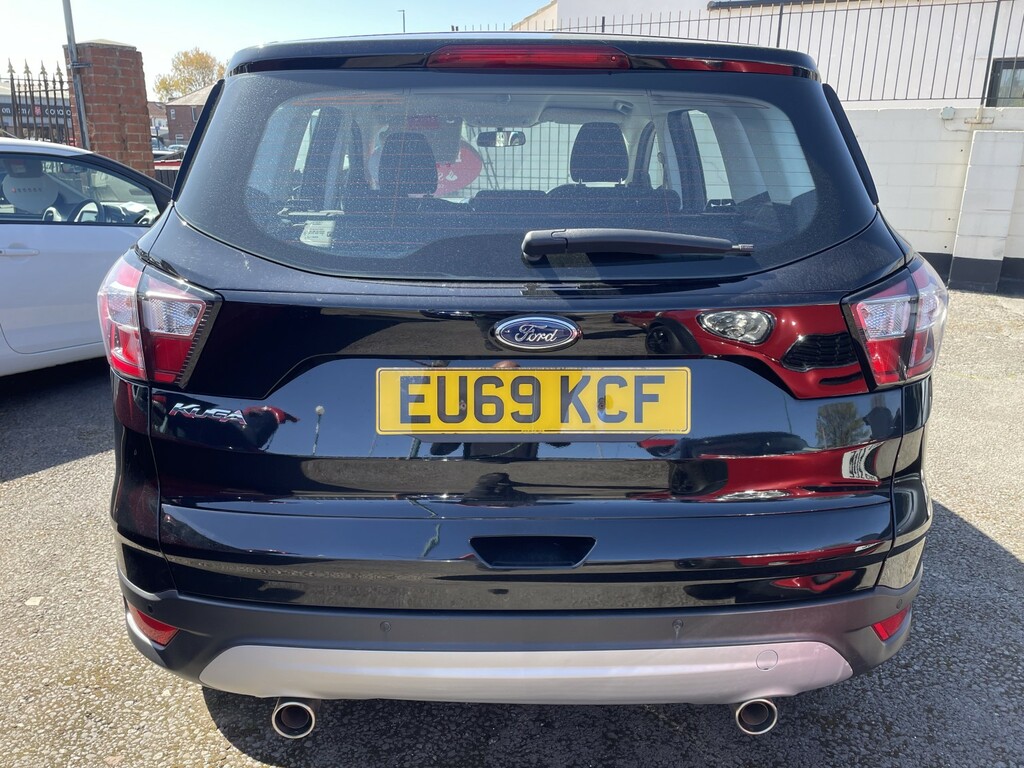 Ford Kuga Suv 1.5 T Ecoboost Zetec 2019 EU69KCF Black #5