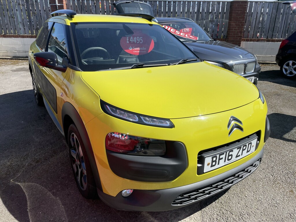 Citroen C4 Cactus Hatchback 1.6 Bluehdi Flair 2016 Yellow
