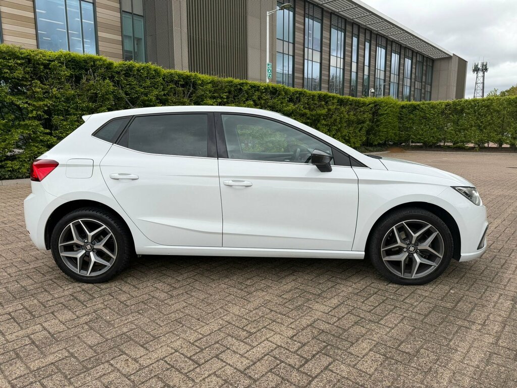 Seat Ibiza 1.0 Tsi Xcellence Lux Hatchback Dsg Eur PN19OKH White #2