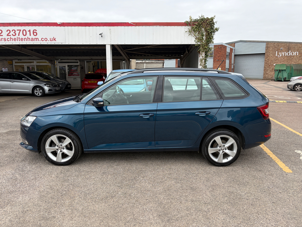 Skoda Fabia 1.0 Tsi Se L Estate Euro 6 Ss GJ71JGZ Blue #5