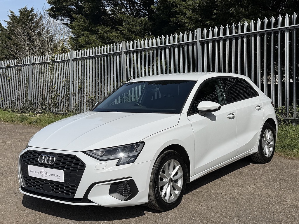 Audi A3 Tfsi Technik DA70UBR White #5