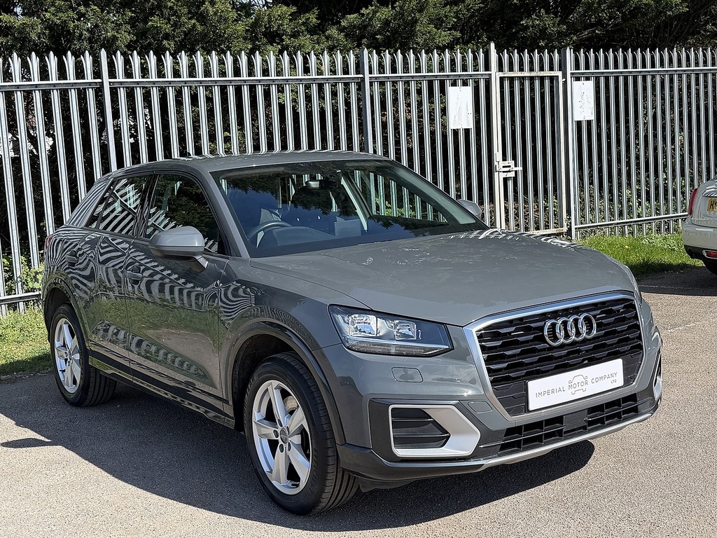 Audi Q2 Tfsi Sport DE68EAM Grey #4