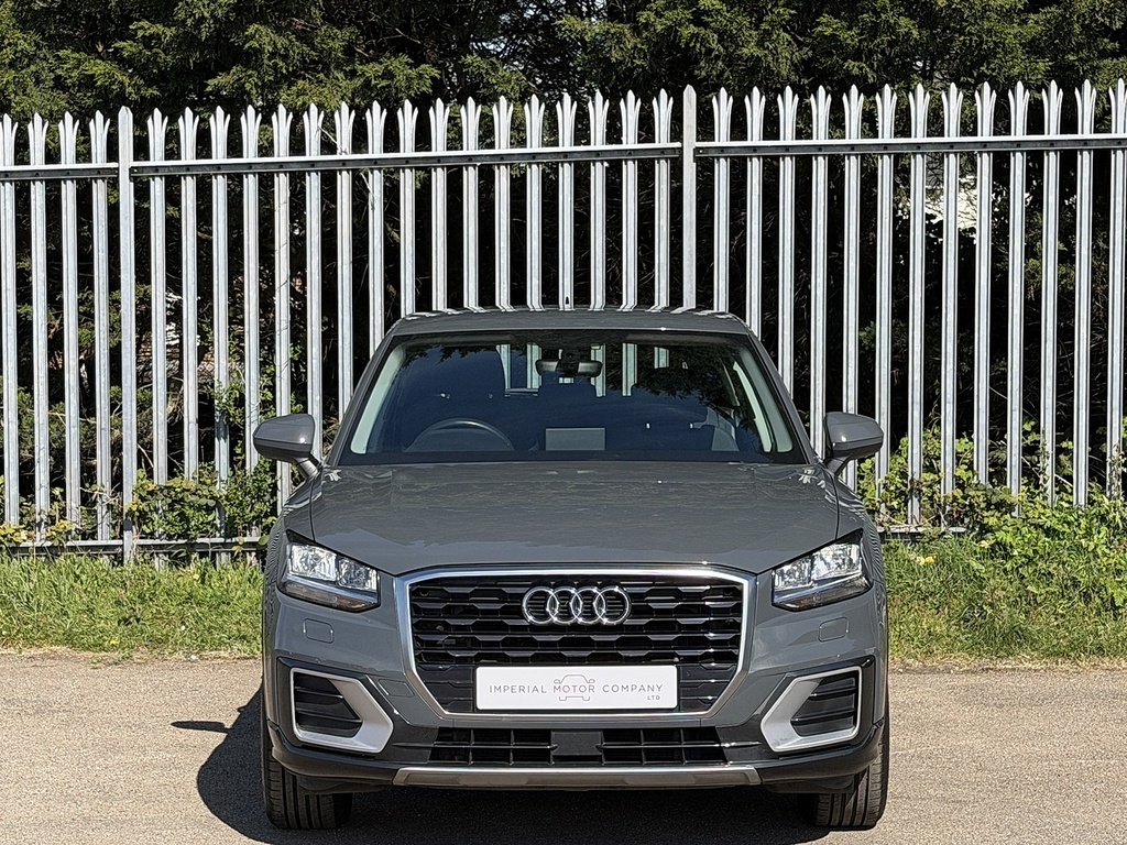 Audi Q2 Tfsi Sport DE68EAM Grey #3