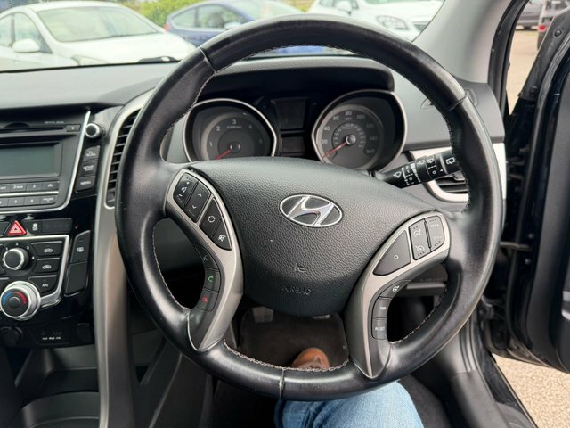 Hyundai I30 1.6 Crdi Blue Drive Active Hatchback Ma Black #6