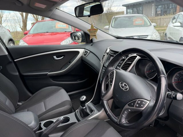 Hyundai I30 1.6 Crdi Blue Drive Active Hatchback Ma Black #5