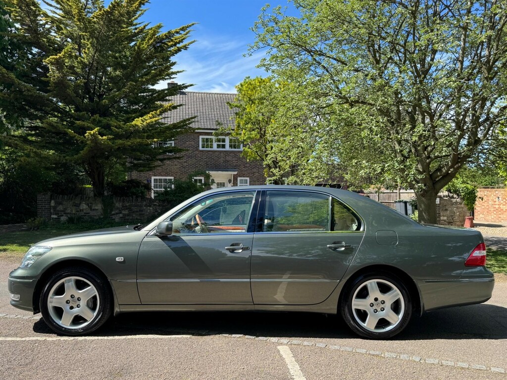 Lexus LS 4.3 4dr Green #6
