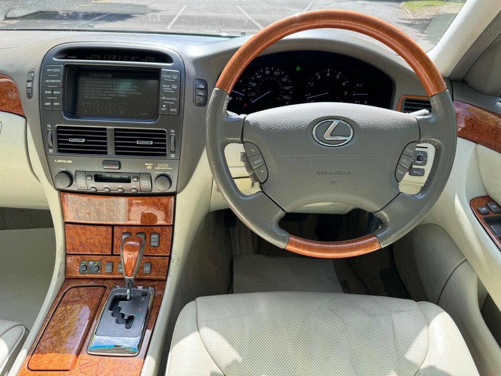 Lexus LS Saloon 4.3 430 2005 Black #29